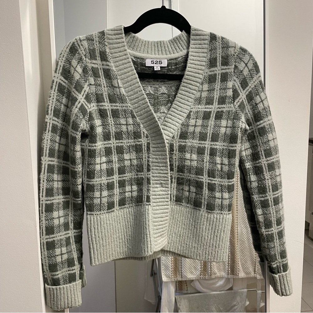 525 America Cropped Cardigan